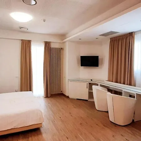 Grand Playa Hotel