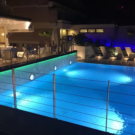 普拉亚滨海大酒店 酒店 4*