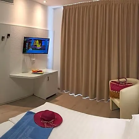 Grand Playa فندق لينانو سابيادورو
