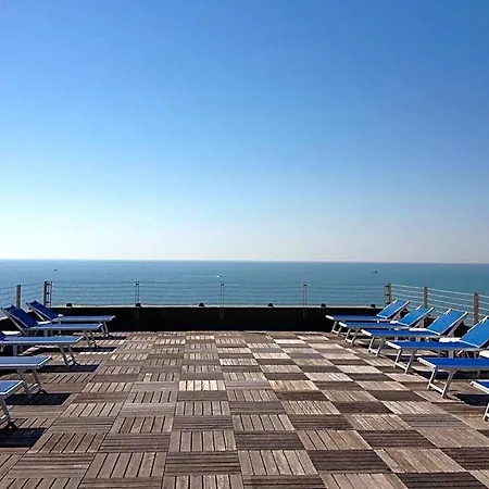 Grand Playa 4*