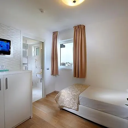 Grand Playa 4* リニャーノ・サッビアドーロ