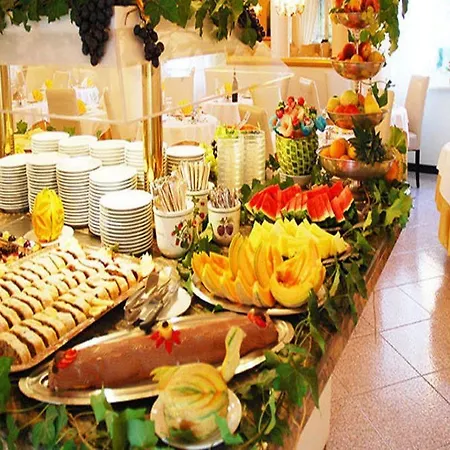 Hotel Grand Playa 4*